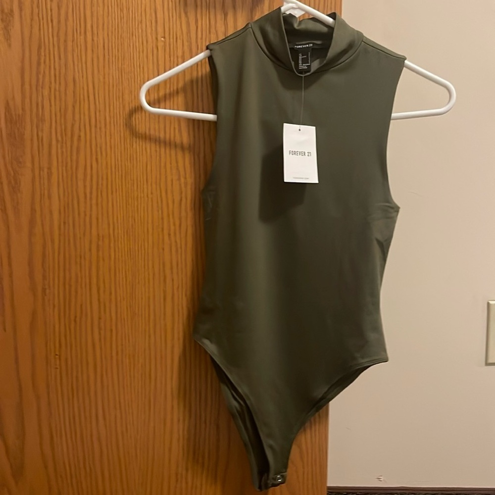 Brand New forever 21 green bodysuit.